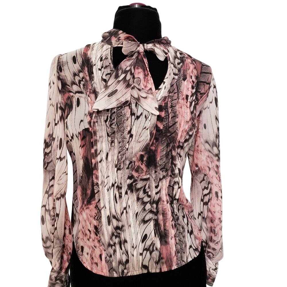 Jennifer Lopez Abstract Pintuck Chiffon Tie Blouse XS Office Career Feminine